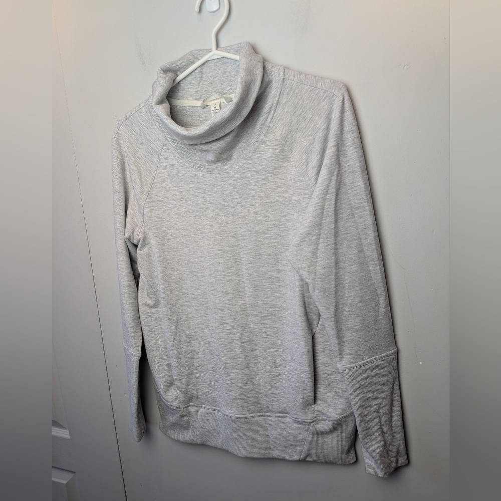 Lululemon High Lines Pullover Size 6 Light Gray Style Number: W3BN6S Long Sleeve - Picture 5 of 16
